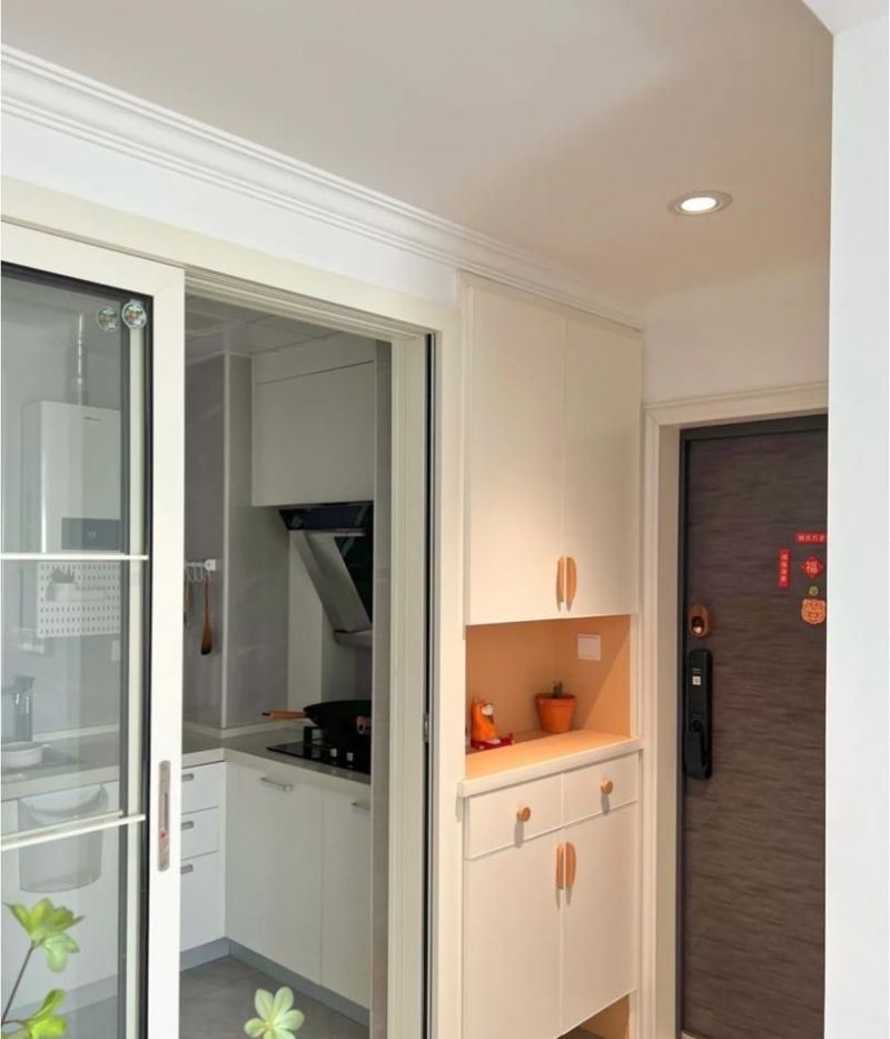 女子晒出“家徒四壁”简约新家，不花哨很干净，真是越简单越幸福 - 家居知识