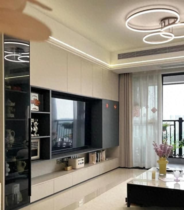 浙江一女主晒出150㎡轻奢风的家，全屋干净明亮，那叫一个高级 - 今日头条