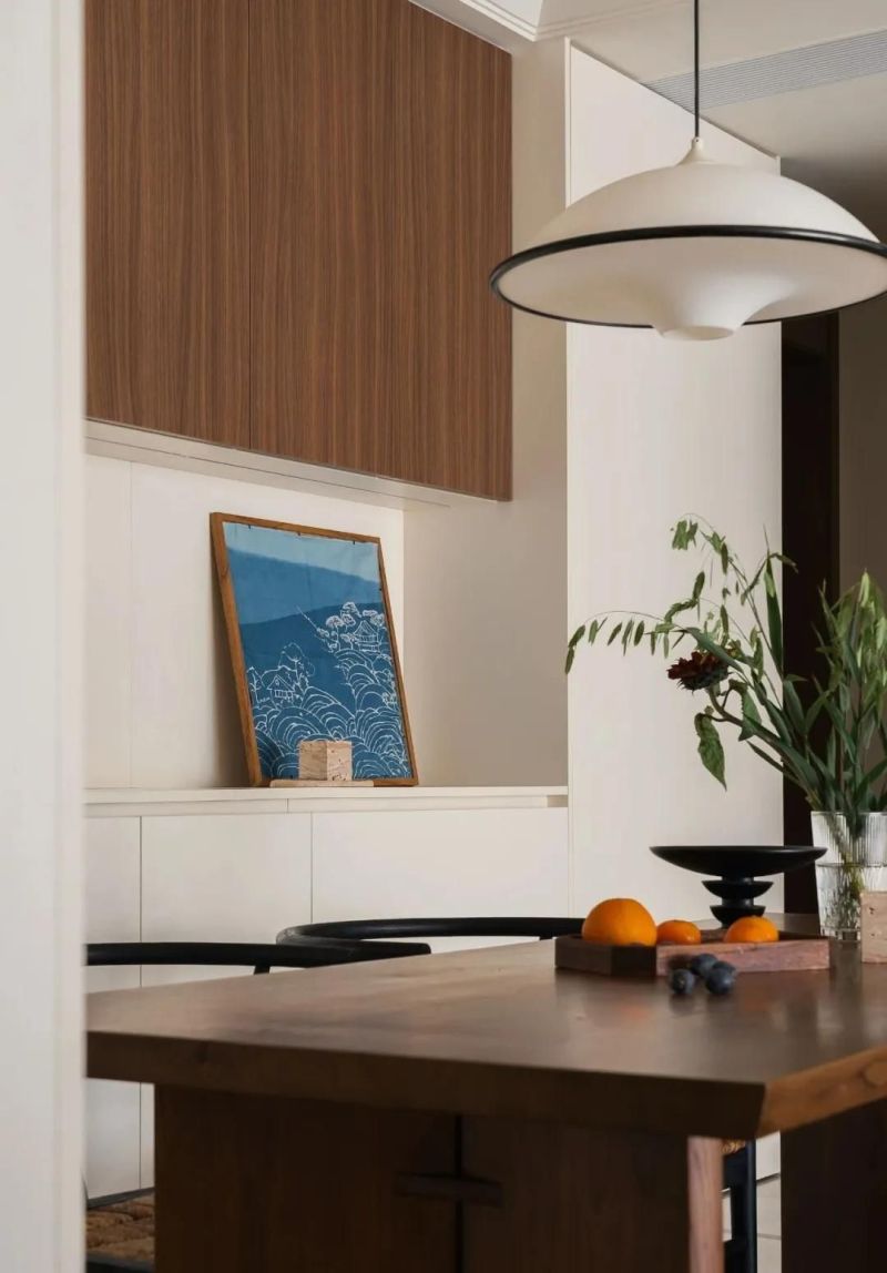 95后新婚小两口装出三代人审美的家，奶油浪漫邂逅中古韵味 - 家居知识