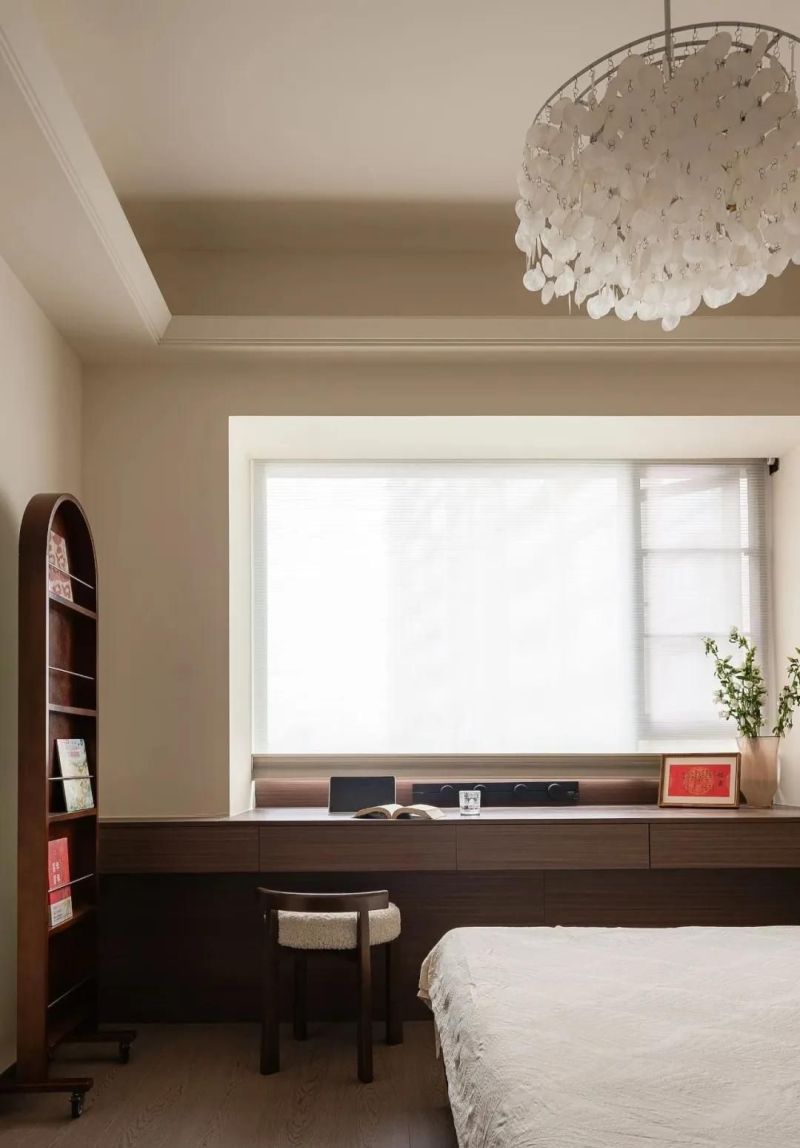 95后新婚小两口装出三代人审美的家，奶油浪漫邂逅中古韵味 - 家居知识