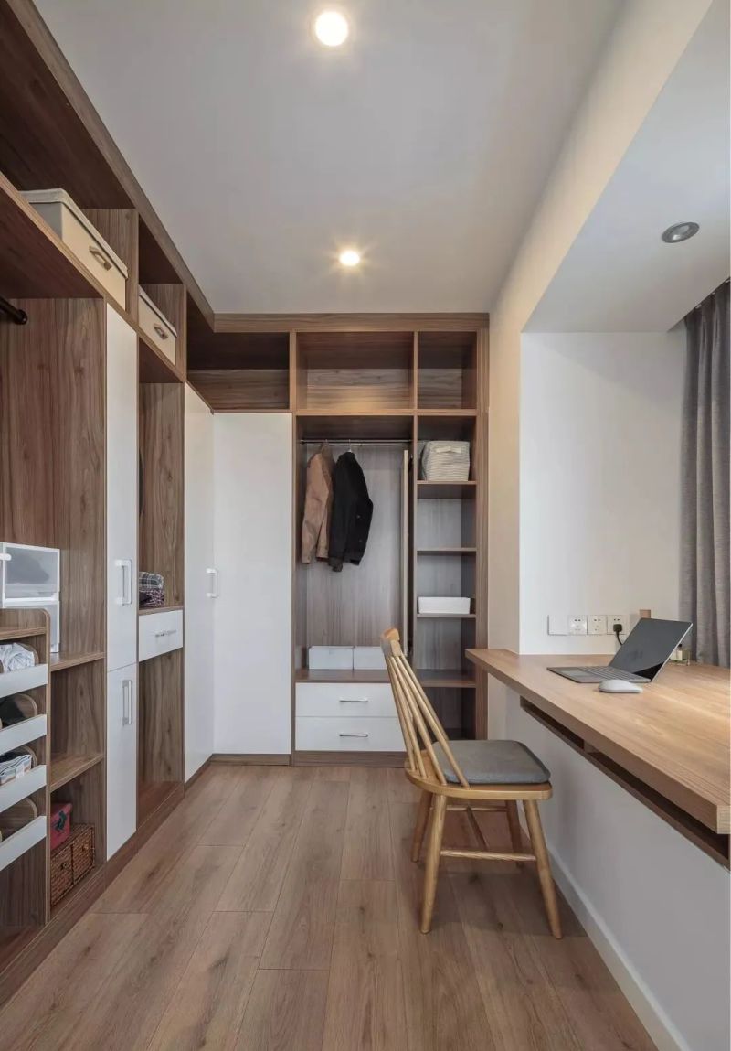 小户型没有衣帽间？这7处空间巧利用，女主人同样拥有美丽后花园 - 家居知识