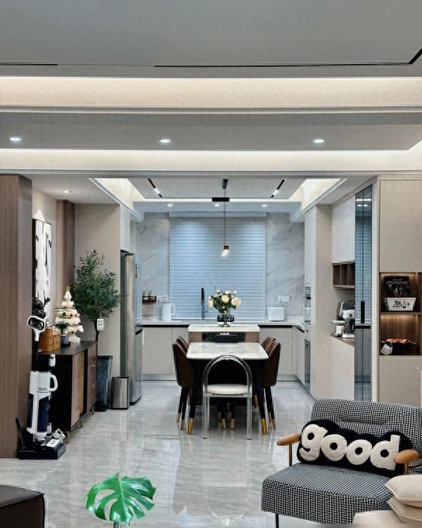 看了她家，才知道什么叫比样板间还漂亮，极简风设计简约又大气 - 家居知识