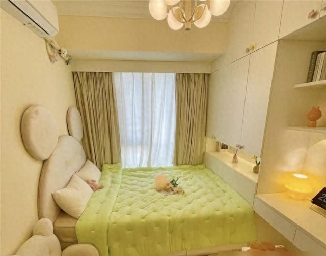 一位广州妈妈，把8㎡次卧改成儿童房，全屋装榻榻米，暖黄太舒适 - 今日头条