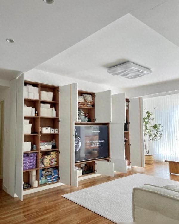 河南发现一户人家，光一个客厅那么高级，把电视柜做的堪比教科书 - 家居知识