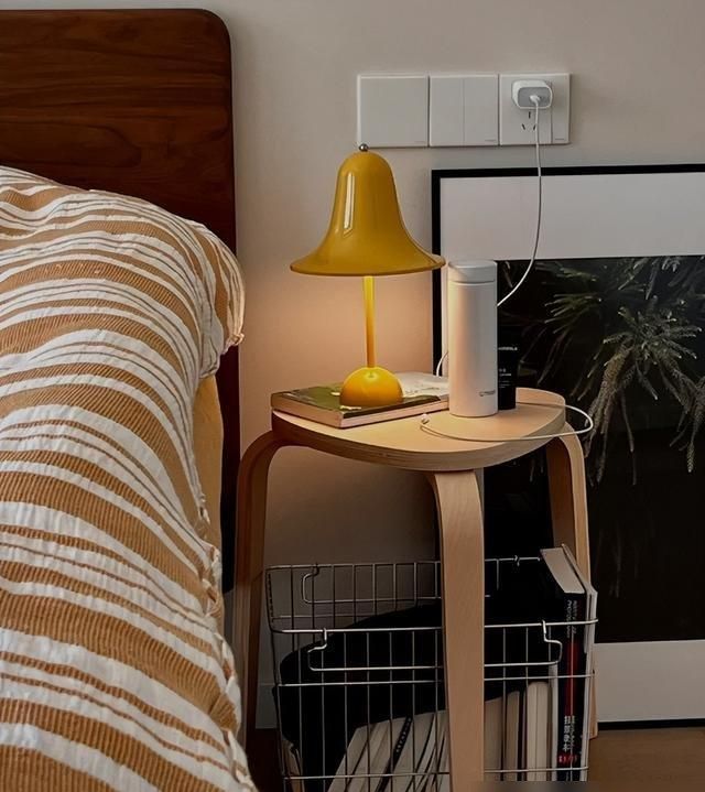 “床头柜”已逐渐退出中国家庭！现在流行这么做，美观高级还省钱 - 家居知识