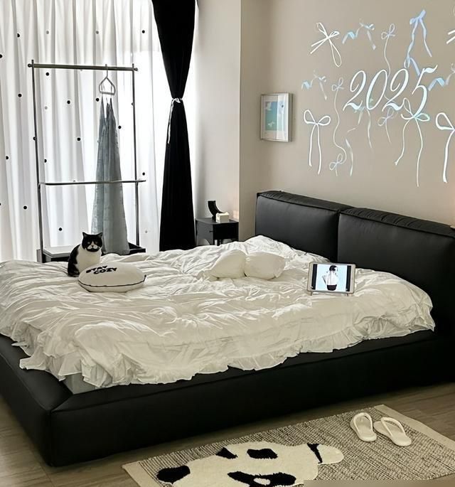 “床头柜”已逐渐退出中国家庭！现在流行这么做，美观高级还省钱 - 家居知识