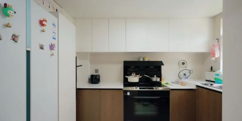 137㎡复古简约风，适配现代空间留白 ，又维持现代风格的空气感！ - 家居知识