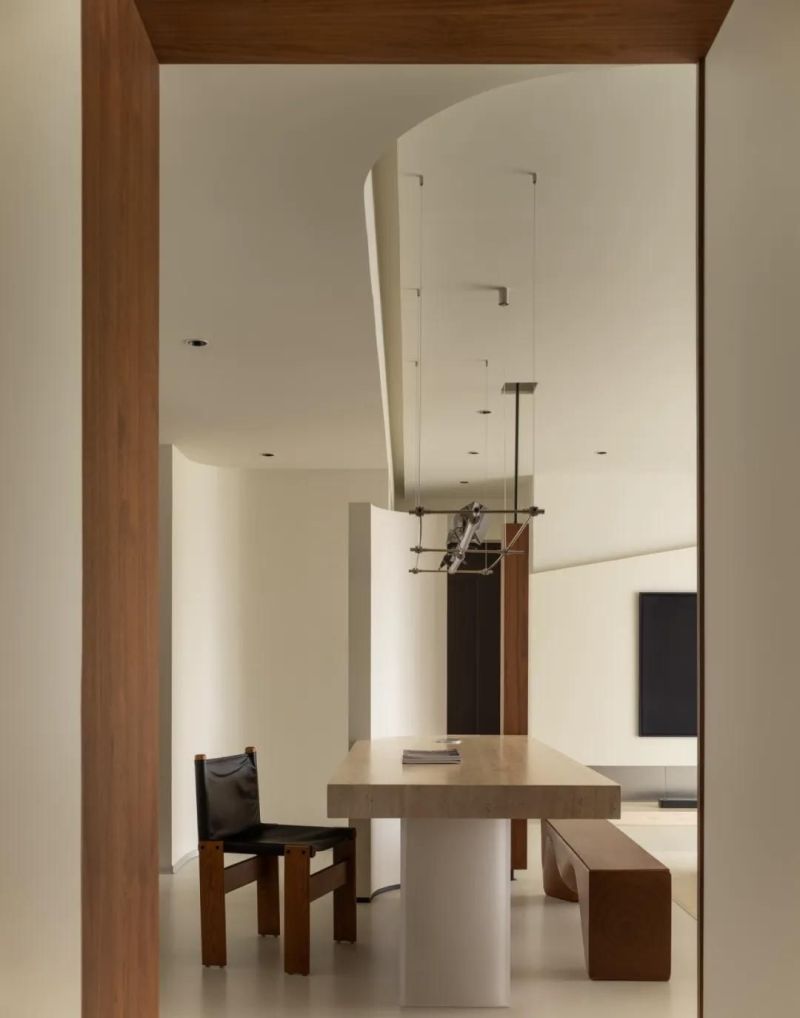 私宅设计：暖调极简主义，大地色系唤醒家的治愈力 - 家居知识