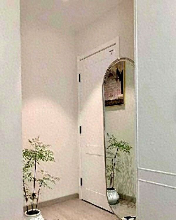 山东三口之家因穷装走红，全屋极简风引热议