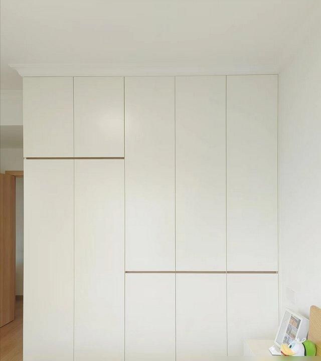 定制衣柜为啥颜值差距这么大？柜门布局是关键，别光盯着一门到顶 - 家居知识