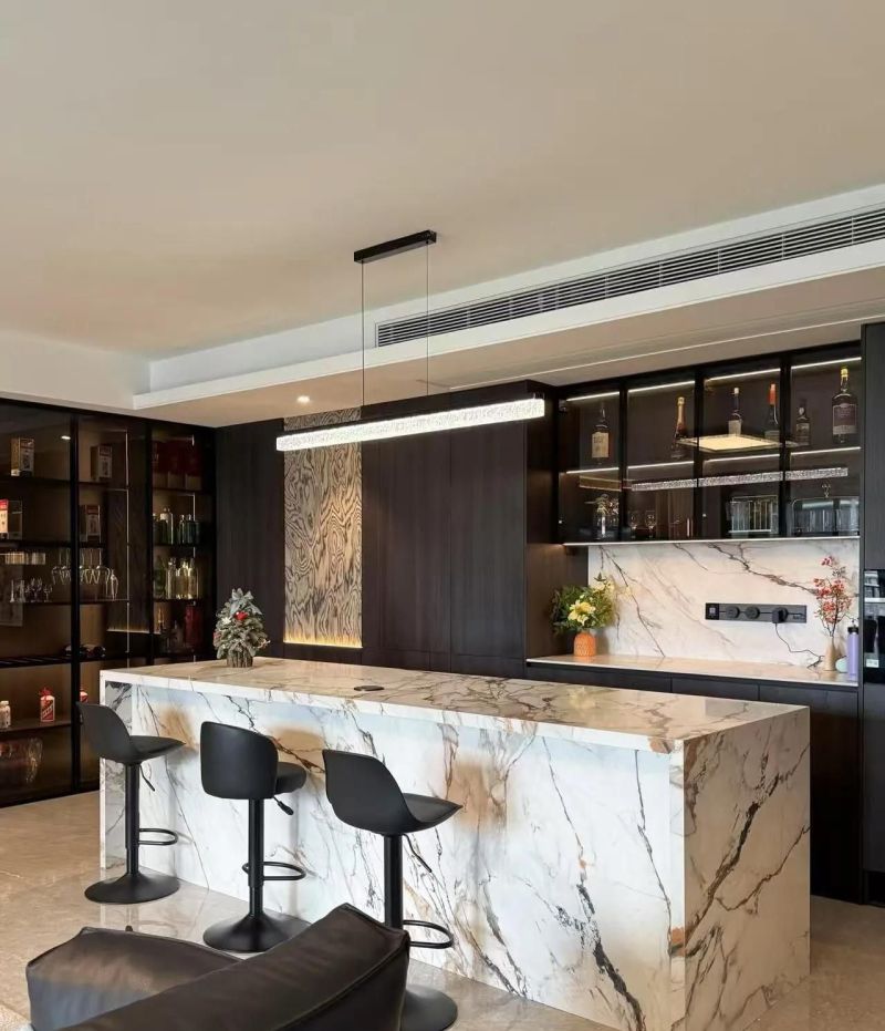 现代风家居装修案例！深色系+大理石的高级感拿捏 - 家居知识