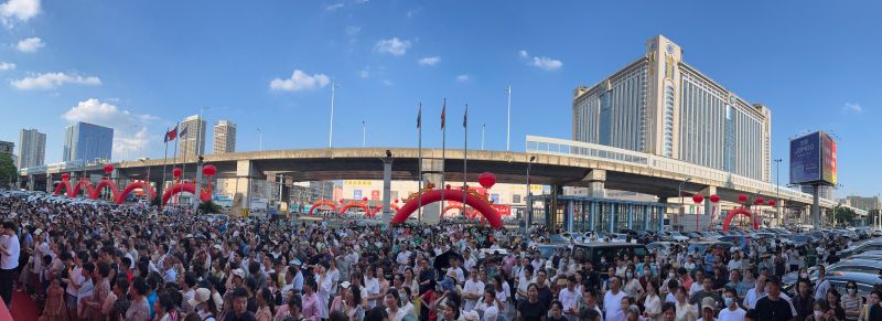 意式极简邂逅东方雅韵，跨界混搭演绎全屋美学