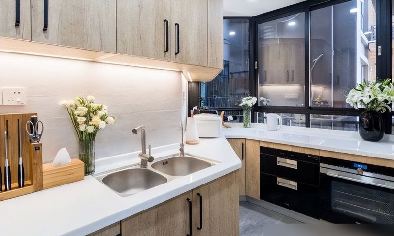 江西一阿姨，因“极简装修”而走红，无吊顶、主灯，那叫一个高级 - 家居知识