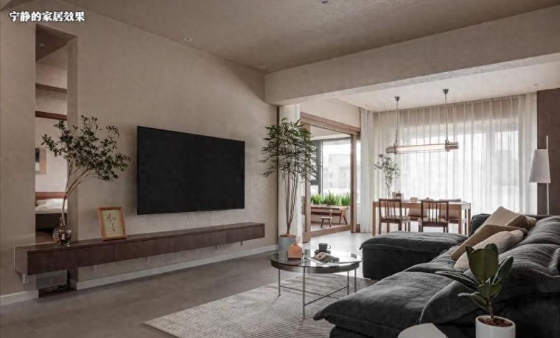 134平侘寂风家装走红，木质元素与绝美花园打造心灵居所