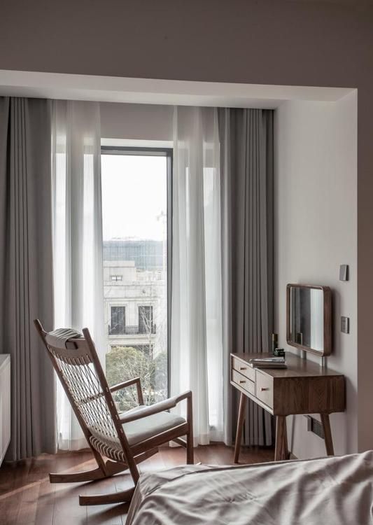 看完她家，发现去客厅设计是真的爽，加上原木侘寂风，幽静又放松 - 家居知识