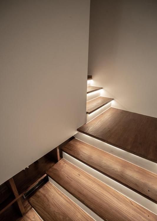 看完她家，发现去客厅设计是真的爽，加上原木侘寂风，幽静又放松 - 家居知识