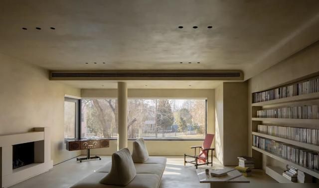 今年谁能逃过侘寂风？超大横厅+全屋大地色，别人家真的美爆了 - 家居知识