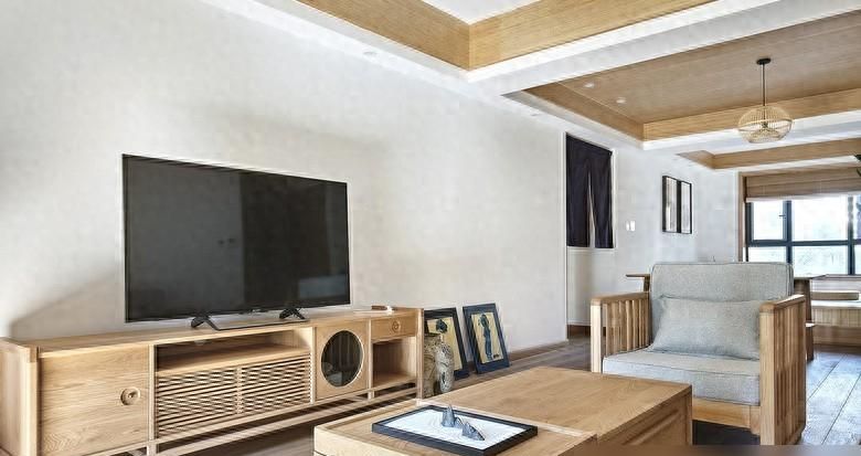 130平日式原木风，禅意收纳治愈都市生活