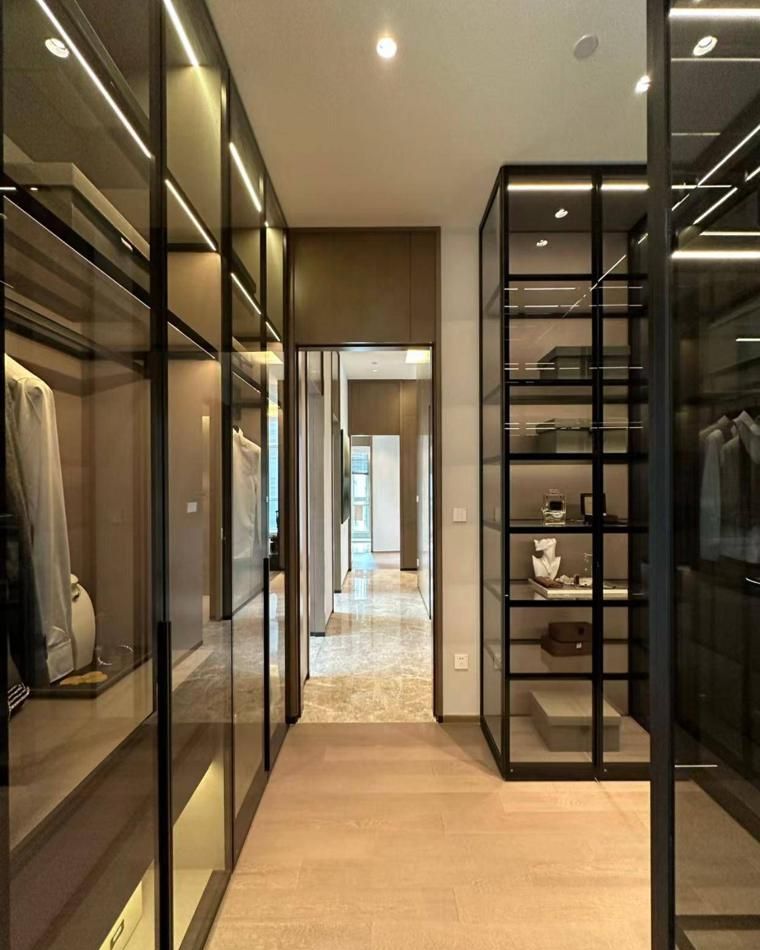 咖色系的现代简约风格，装修成这样，每天都想窝在家里 - 家居知识