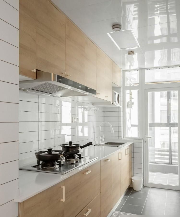 坚持极简主义的她不造型不吊顶，把家装修得干干净净，看着都舒服 - 家居知识