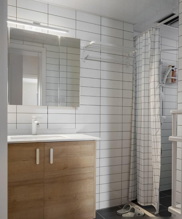 坚持极简主义的她不造型不吊顶，把家装修得干干净净，看着都舒服 - 家居知识