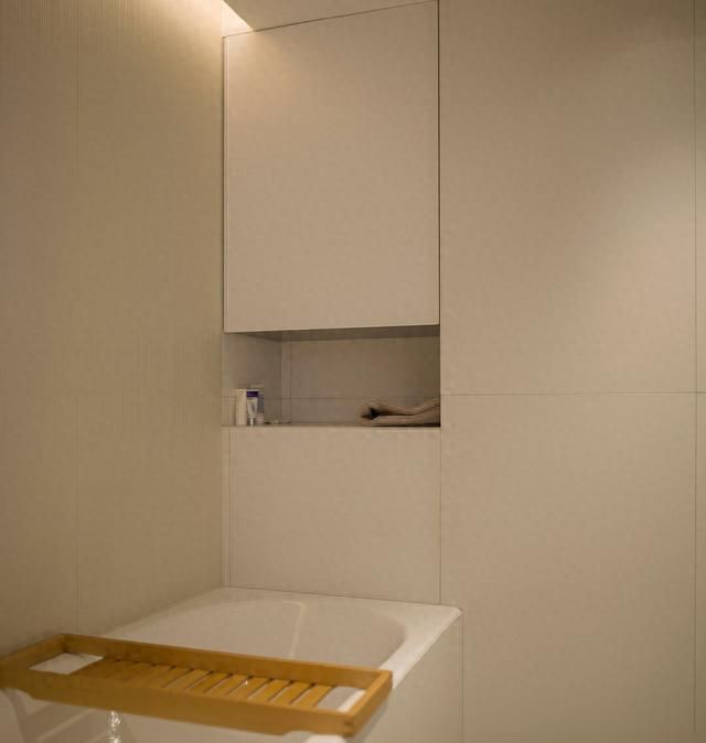 极简原木风，无踢脚线无门窗套的纯粹之美