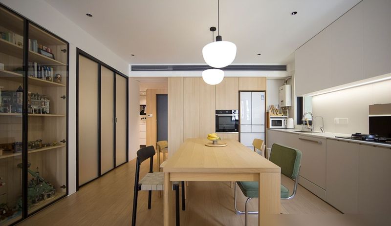 不装踢脚线，门窗套不要线条，看了她家，才知道极简原木风有多美 - 家居知识