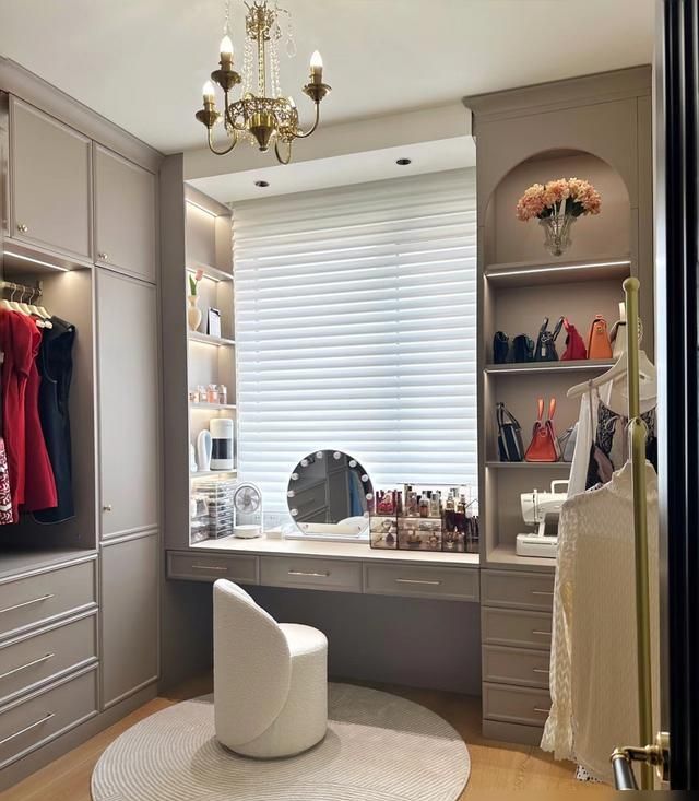 衣帽间是定制衣柜的升级，是家里女主人的最爱，注意这些不翻车 - 家居知识