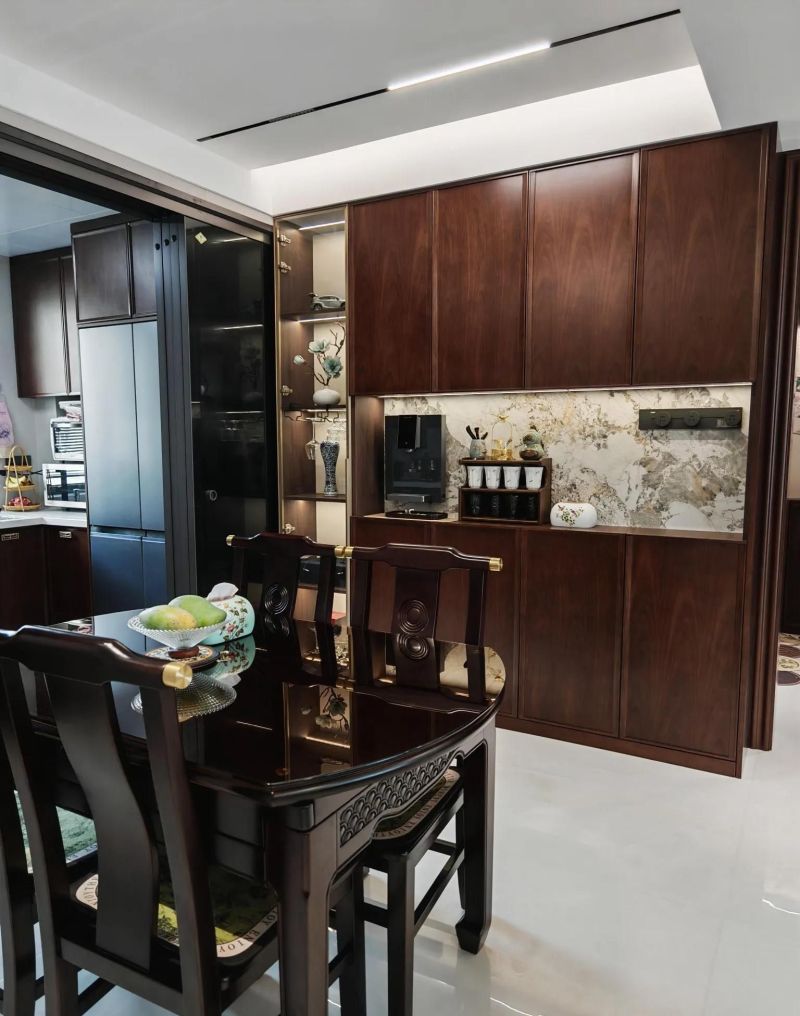 放弃纠结的黑白风，转身拥抱了新中式。装修落地那一刻真的爱了！ - 家居知识