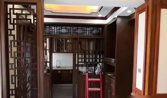 新房装修完工，新中式风格，入户装上山水画，实木线条修饰，晒晒 - 家居知识