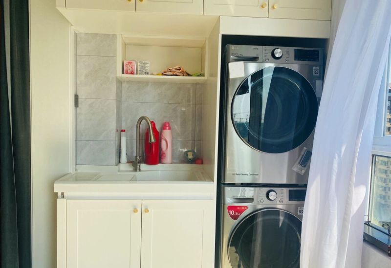 阳台洗衣柜怎么设计好？盘点2024流行阳台洗衣柜设计，个个精品！ - 家居知识