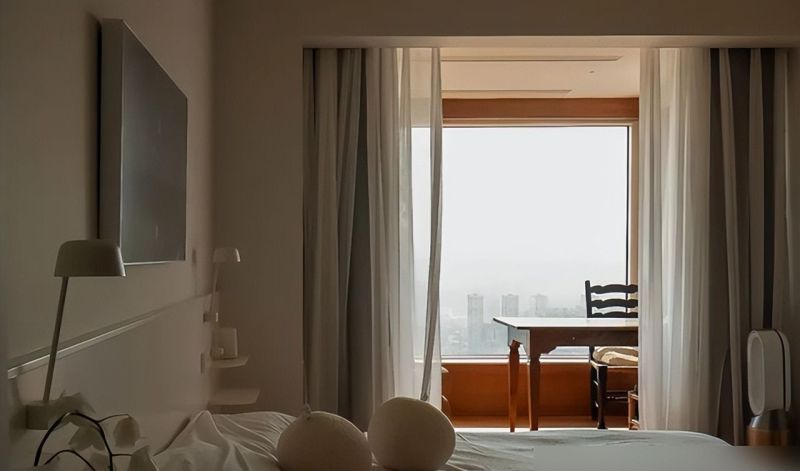 重庆一夫妻115㎡的新房，坚持极简装修，靠软装布置太美走红网络 - 家居知识