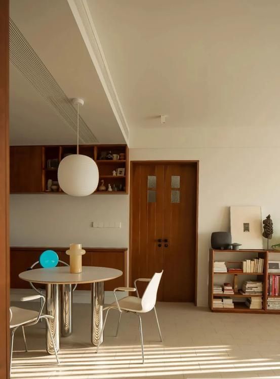 重庆一夫妻115㎡的新房，坚持极简装修，靠软装布置太美走红网络 - 家居知识