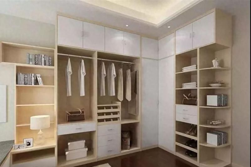 定制衣柜侧面留15cm做功能区，美观实用双升级