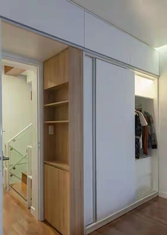 定制衣柜别再侧面封边，留15cm做功能区，观赏性大增，实用性翻倍 - 家居知识