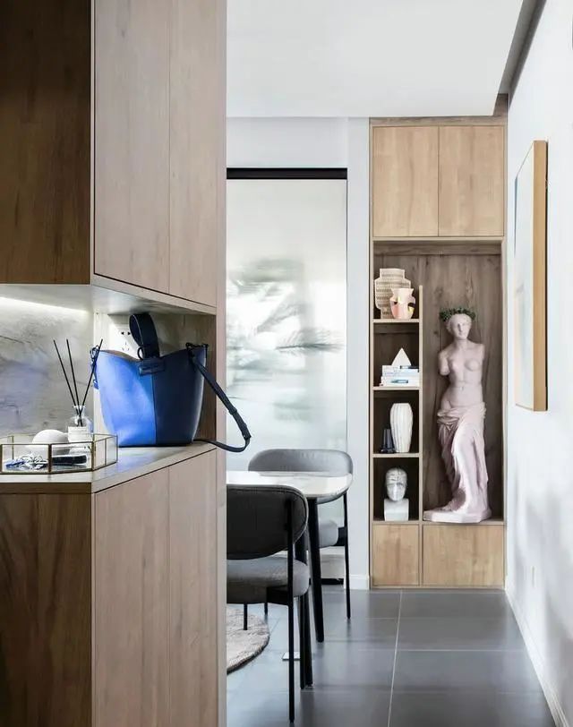 60㎡两居室小户型，阳台改榻榻米休闲区，次卧做书房，时尚又舒适 - 家居知识