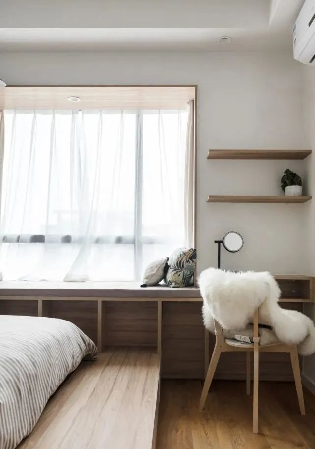 90㎡两居小户型，榻榻米阳台功能全，全屋收纳力太强了 - 家居知识