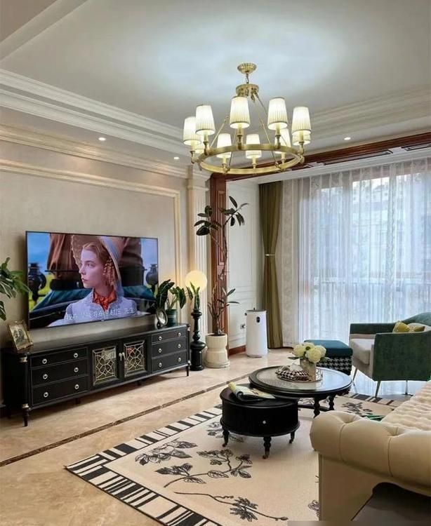 一阿姨晒出135平的家，装修那叫一个简约大气，太有品位了 - 家居知识