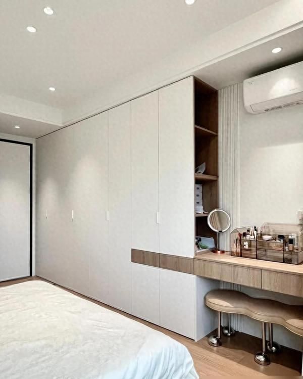 江西一夫妻晒出140㎡的新家，装修那叫一个简约大气，真高级 - 家居知识