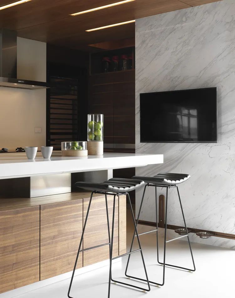 大而不空！290m²现代原木风：木色做底，日子才是最鲜活的装饰！ - 家居知识