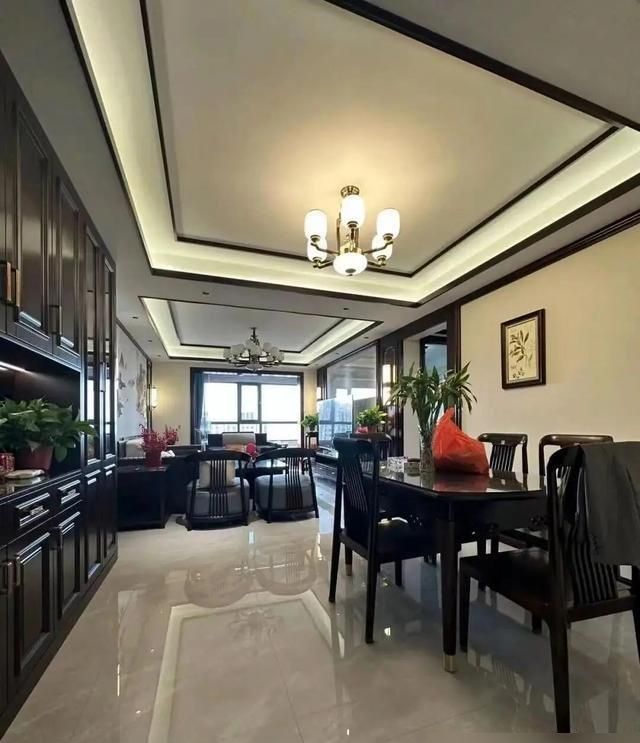 青岛一对退休夫妇的新家，那叫一个高级，日久弥新的新中式风格 - 家居知识