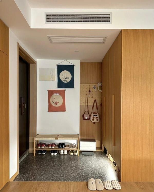 重庆一女子住122㎡的家，以实用为主装修的原木风格，温馨干净！ - 家居知识