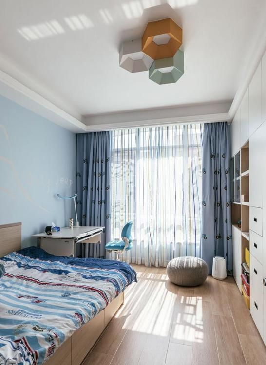 看完她家，我承认越简单的装修越好看，原木配奶油白，温馨又明亮 - 家居知识