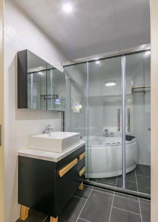 135㎡轻奢现代风，简约而有质感，在亲戚面前赚足了面子！ - 家居知识