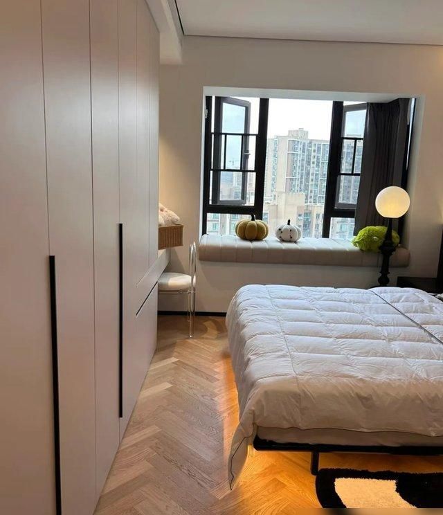 湖南一夫妻135㎡的家，坚持“极简”装修，黑白色调，高级感十足 - 家居知识