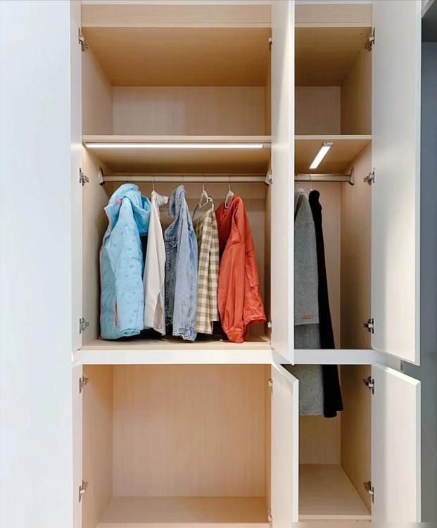 定制衣柜内外兼修，外观高颜值储物布局合理，这才是完美卧室搭配 - 家居知识