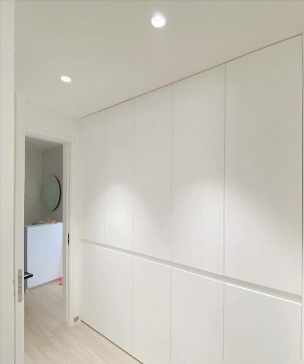 定制衣柜内外兼修，外观高颜值储物布局合理，这才是完美卧室搭配 - 家居知识