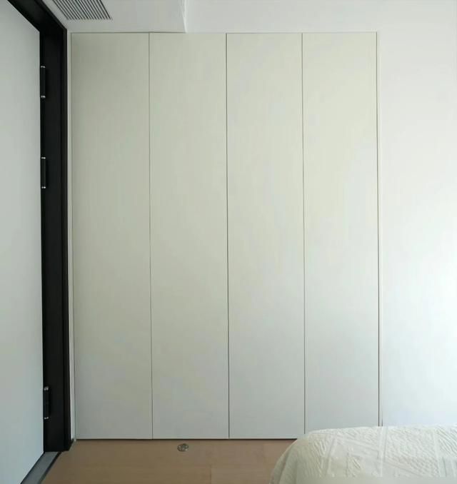 定制衣柜内外兼修，外观高颜值储物布局合理，这才是完美卧室搭配 - 家居知识