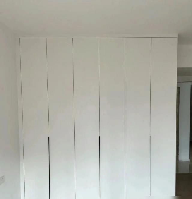 定制衣柜内外兼修，外观高颜值储物布局合理，这才是完美卧室搭配 - 家居知识