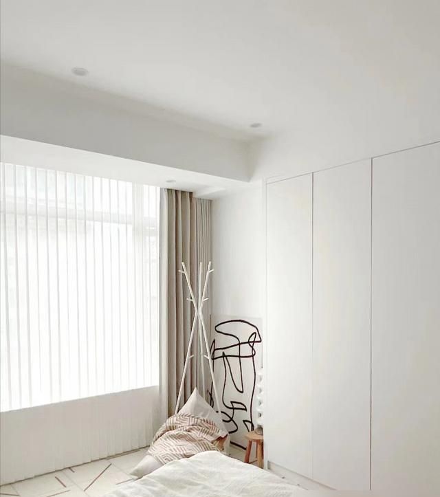 定制衣柜内外兼修，外观高颜值储物布局合理，这才是完美卧室搭配 - 家居知识